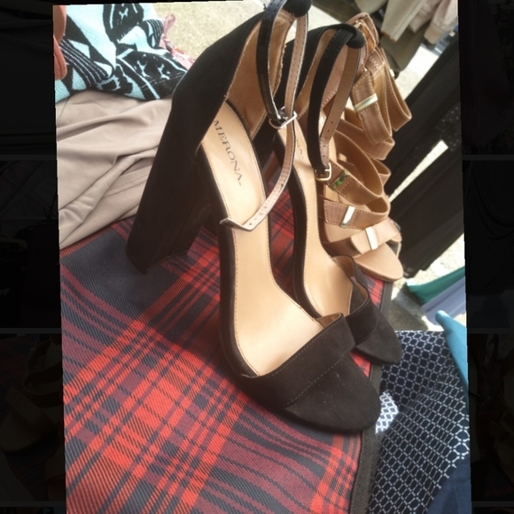 Merona suede black heels size 9 - Picture 2 of 3